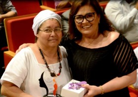 Diretora da Odé Kayodê recebe homenagem na semana da mulher